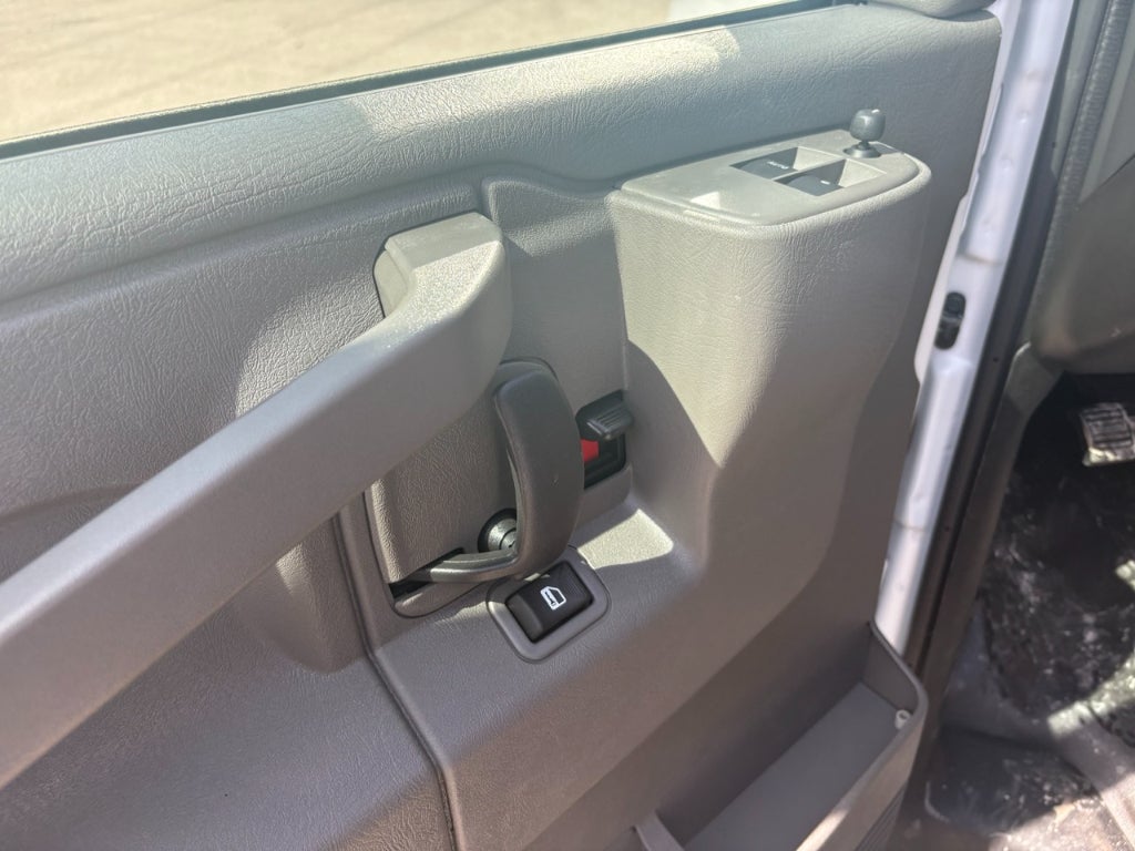 2026 Chevrolet Express 3500 Cargo Van