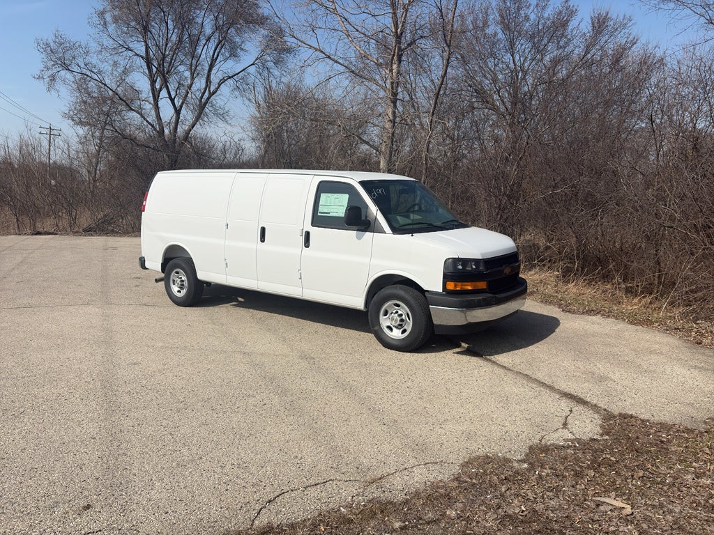 2026 Chevrolet Express 3500 Cargo Van