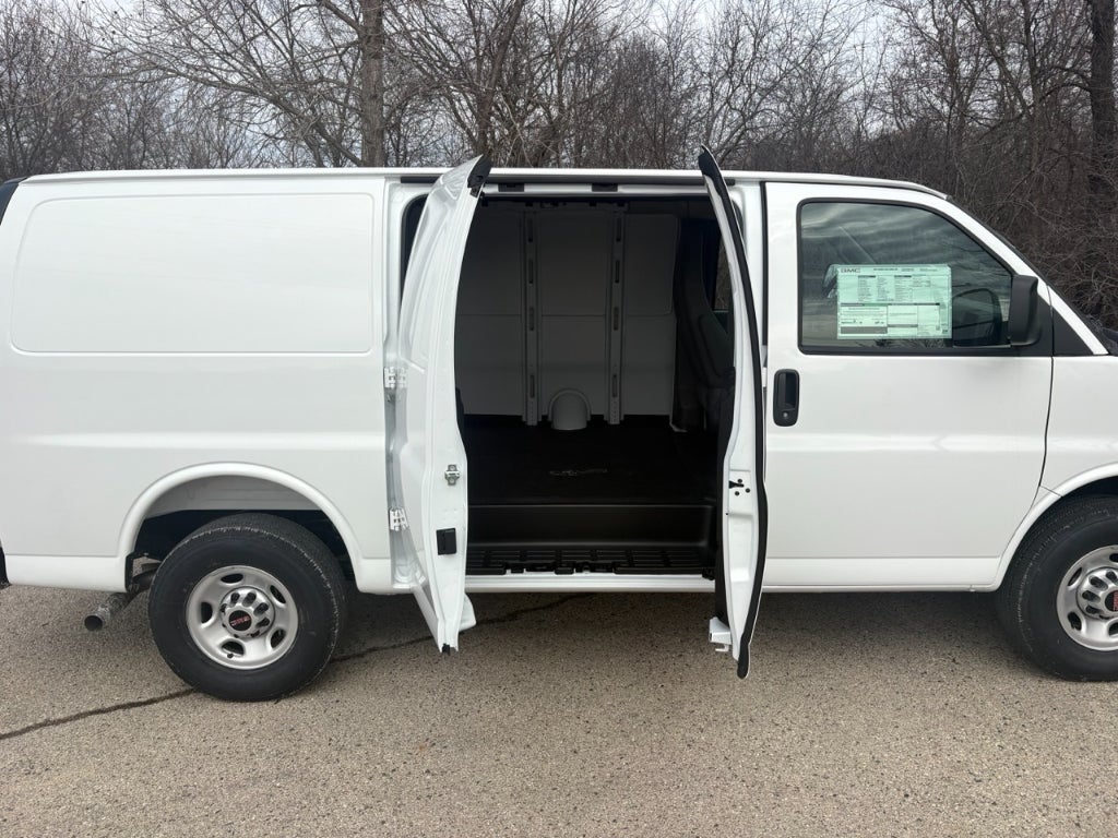 2026 GMC Savana 3500 Cargo Van