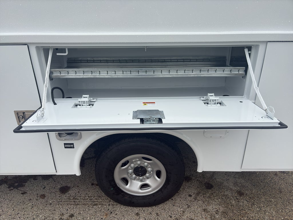 2025 Chevrolet Express 3500 11' Monroe CSV Body