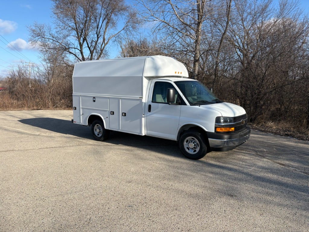 2026 Chevrolet Express 3500 11' Knapheide KUV Body