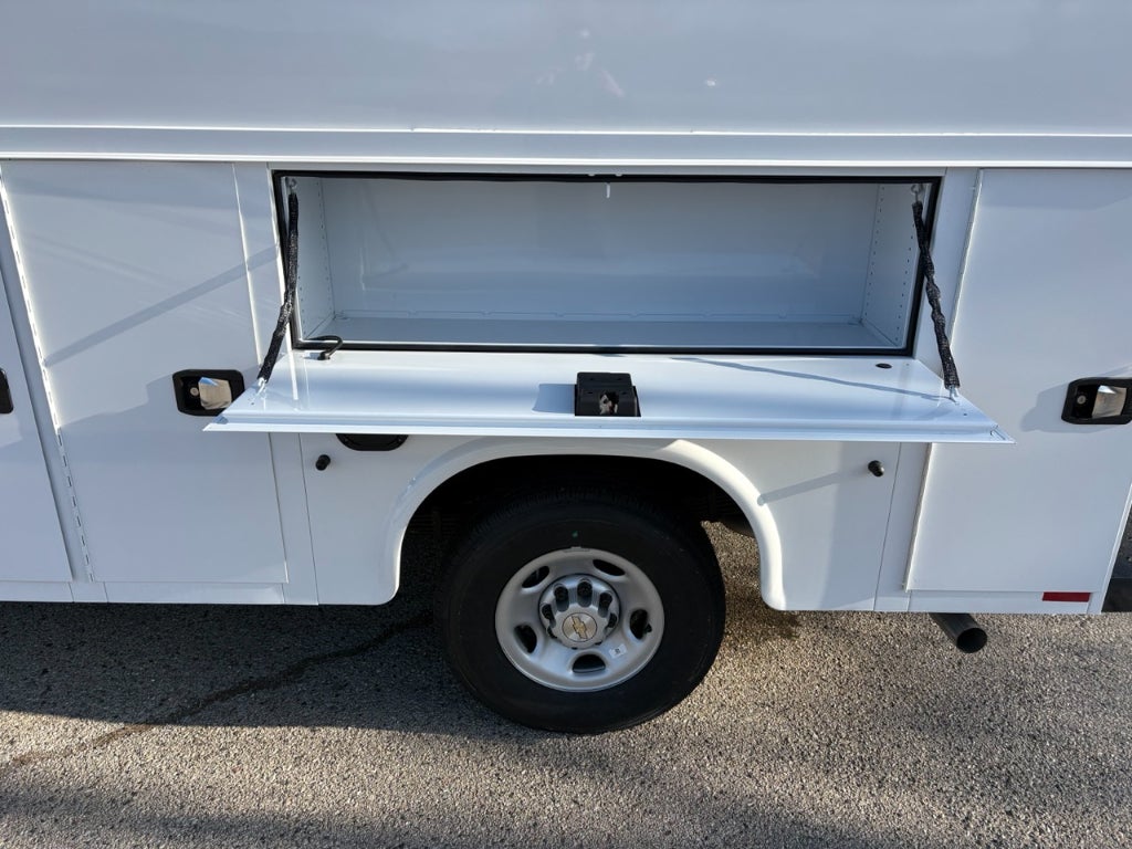 2026 Chevrolet Express 3500 11' Knapheide KUV Body