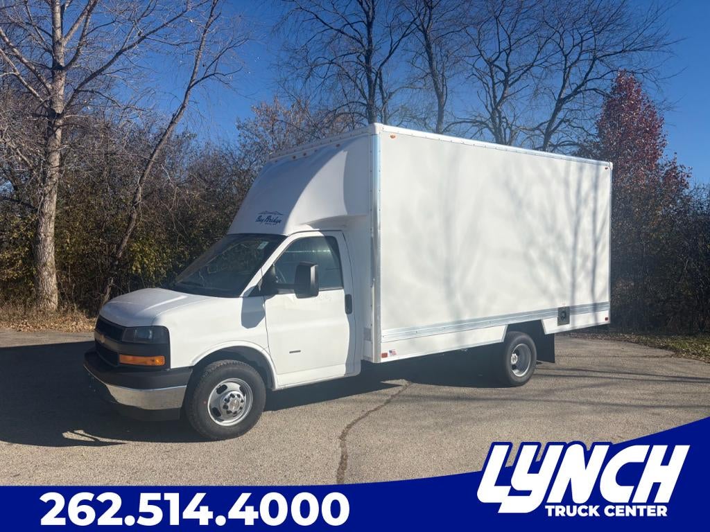 2025 Chevrolet Express 3500 15' Bay Bridge Van Body