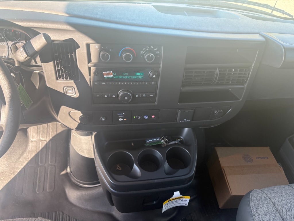 2025 Chevrolet Express 3500 15' Bay Bridge Van Body