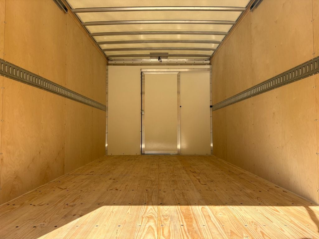 2025 Chevrolet Express 3500 17' Bay Bridge Van Body