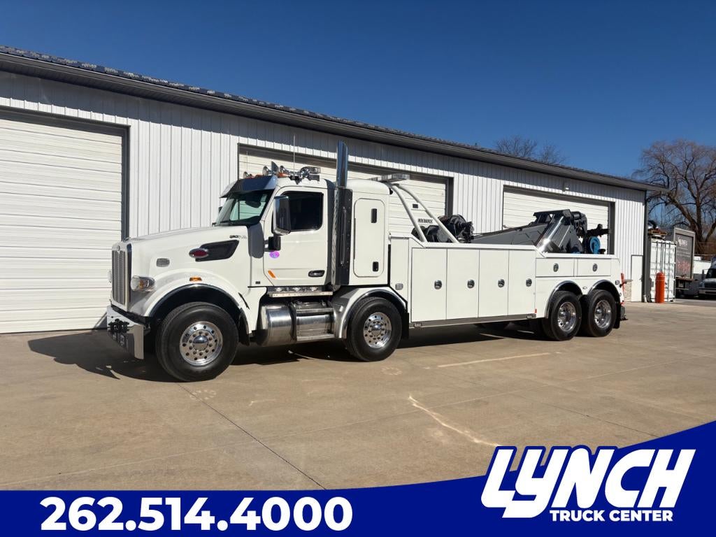 2021 Peterbilt 567 w/ Century 9055XL Wrecker