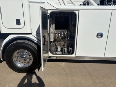 2021 Peterbilt 567 w/ Century 9055XL Wrecker