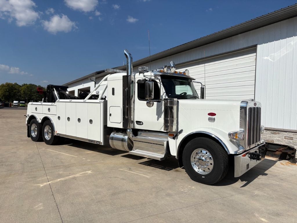 2025 Peterbilt CONVENTIONAL w/ Century 5130 and Allison Automatic