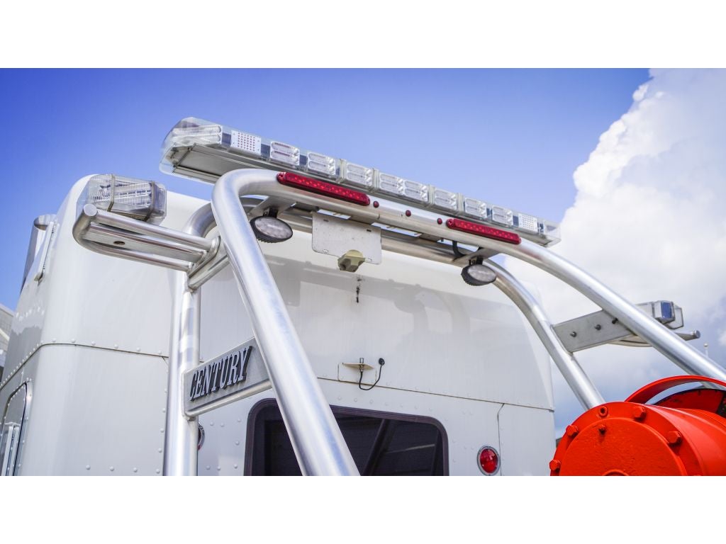 2022 Peterbilt 389 w/ Century 9055XL Wrecker