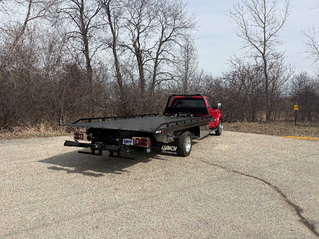 2023 RAM 5500 Chassis w/ Century 10S Carrier