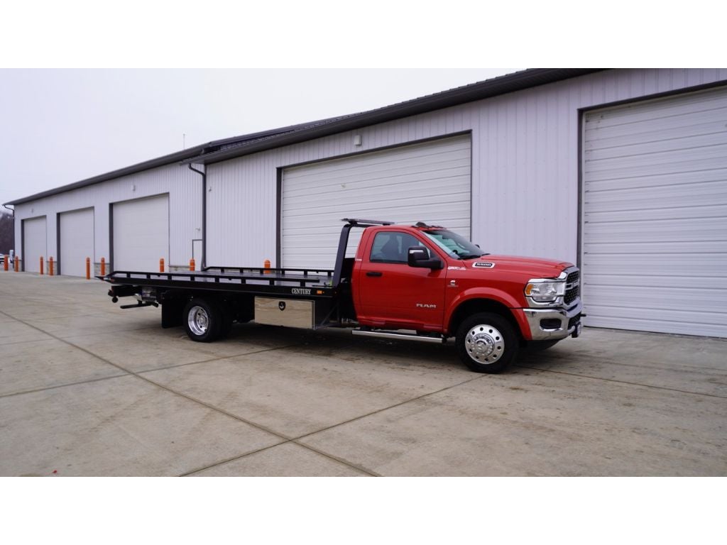 2024 RAM 5500 Chassis w/ Century 10S Carrier