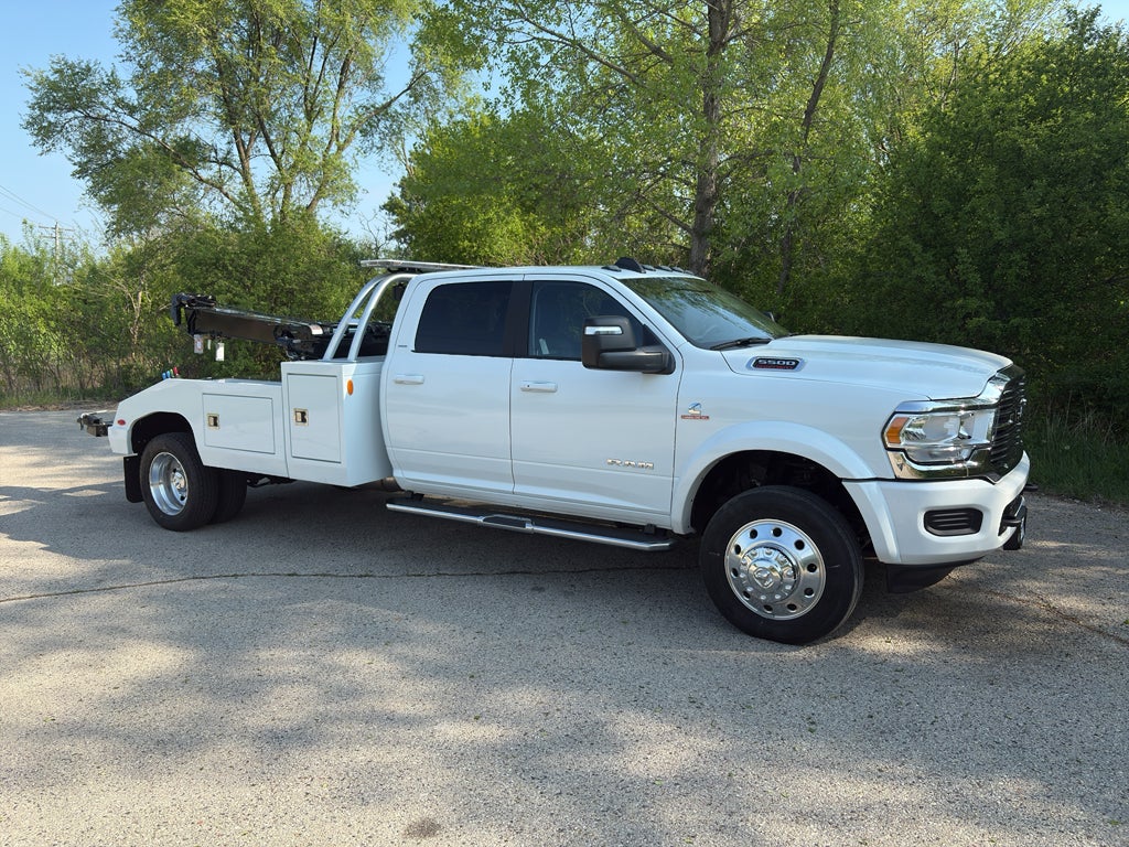 2023 RAM 5500 Chassis w/ Vulcan 894 Wrecker