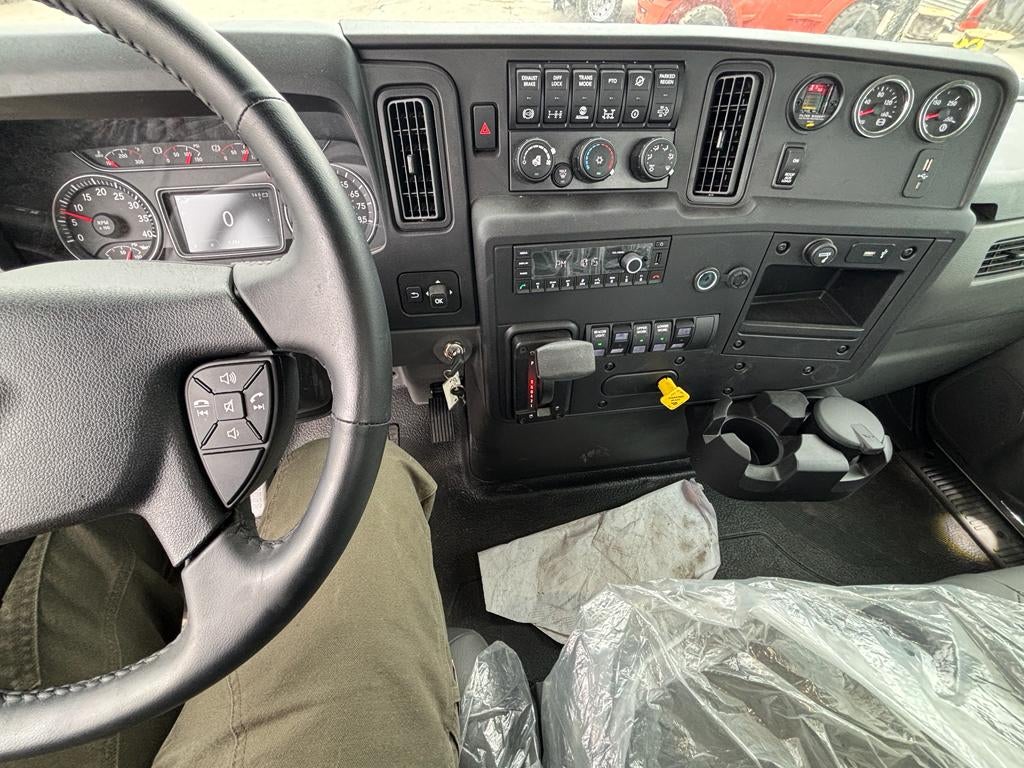 2025 International MV w/ Century 12S Carrier