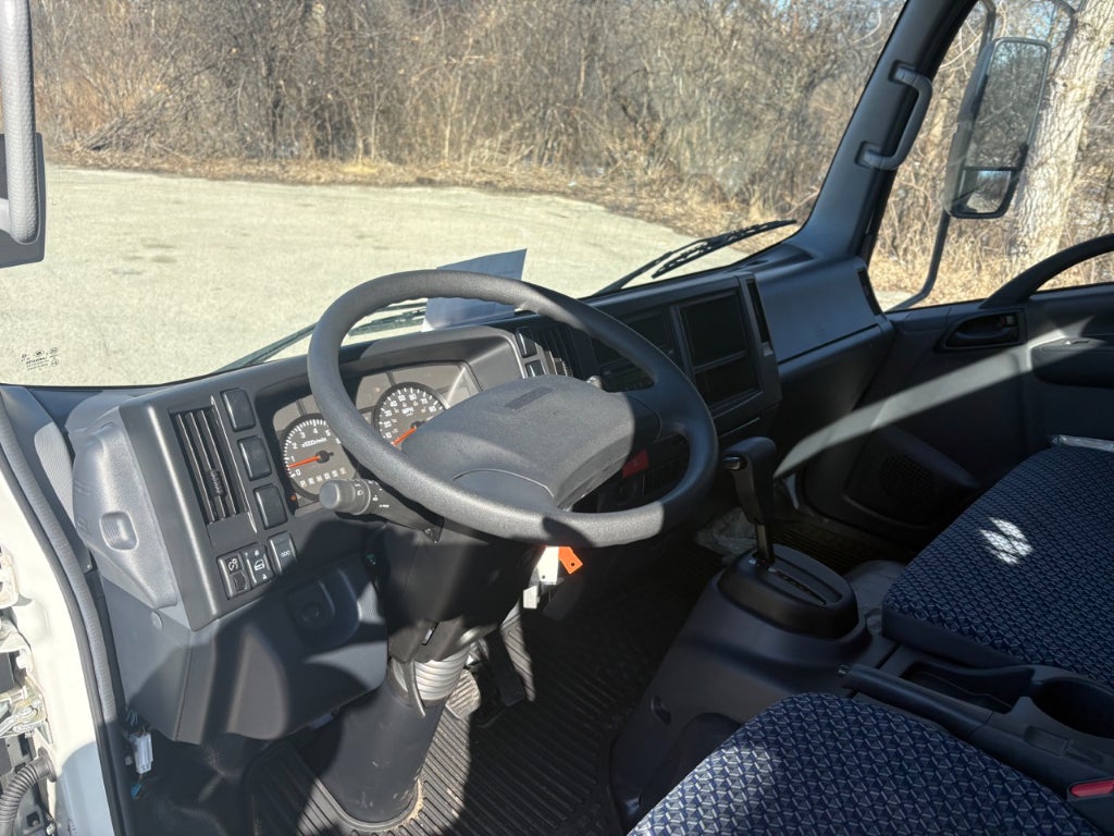 2025 Chevrolet 4500HG 3500HG / 4500HG / 4500HD / 4500XD 12' Monroe Stakebed Body