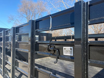 2025 Chevrolet 4500HG 3500HG / 4500HG / 4500HD / 4500XD 12' Monroe Stakebed Body