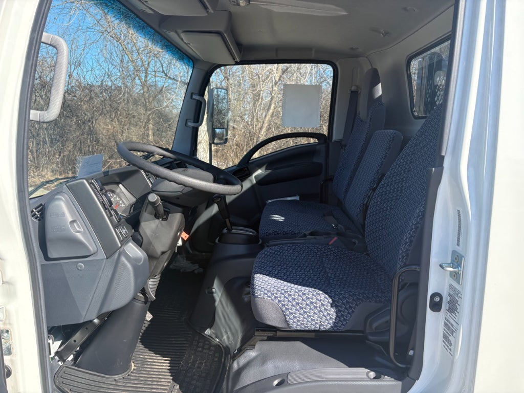 2025 Chevrolet 4500HG 3500HG / 4500HG / 4500HD / 4500XD 12' Monroe Stakebed Body