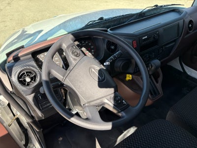 2026 Hino L6 26' ITD Van Body