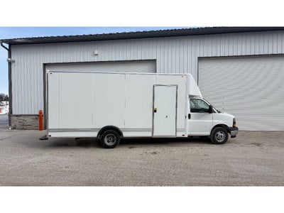 2025 GMC Savana 3500 17' Bay Bridge Van Body