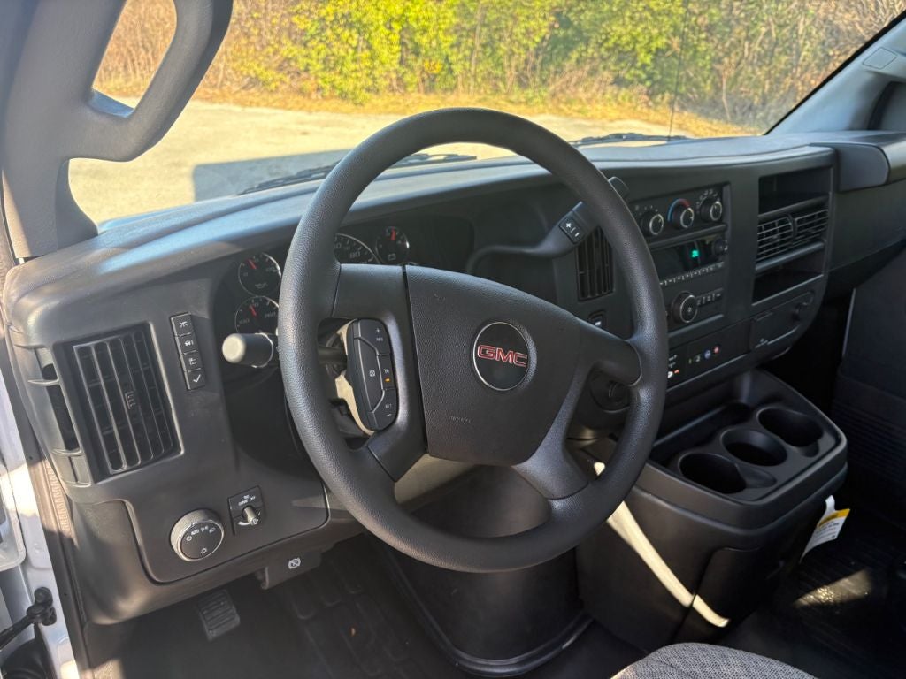2025 GMC Savana 3500 17' Bay Bridge Van Body