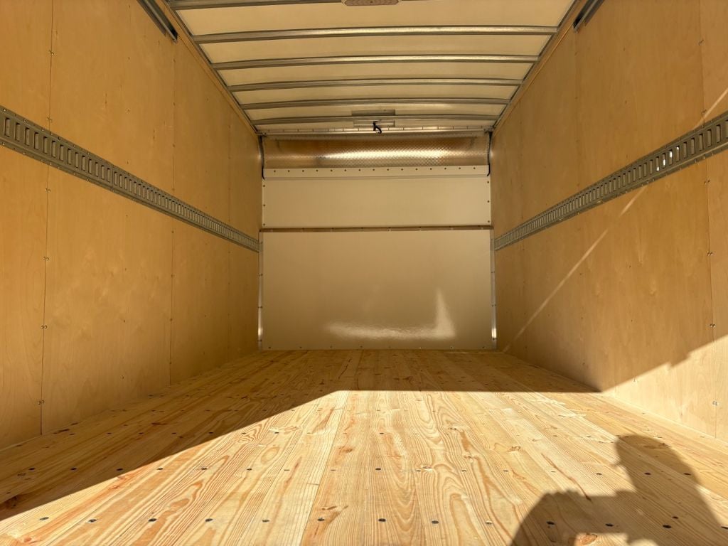 2025 GMC Savana 3500 17' Bay Bridge Van Body