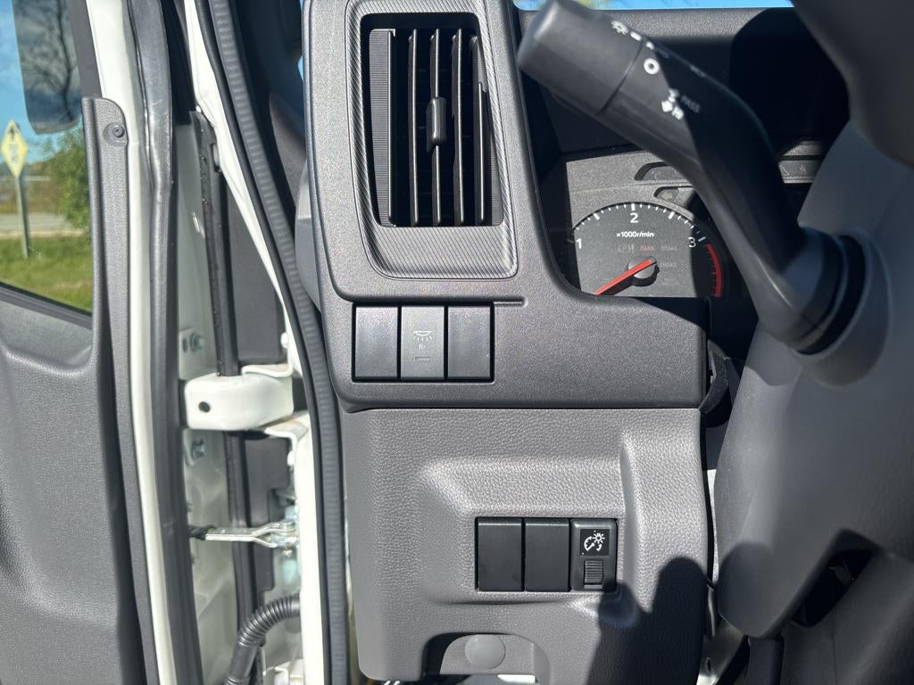 2025 Isuzu NRR 16' Bay Bridge Van Body