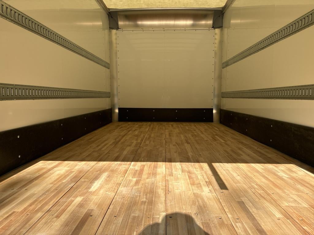 2025 Isuzu NRR NRR 16' Wabash Van Body