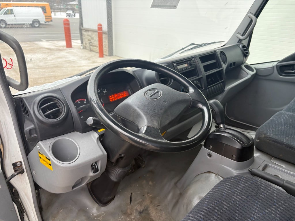 2019 Hino 195 16' Morgan Van Body