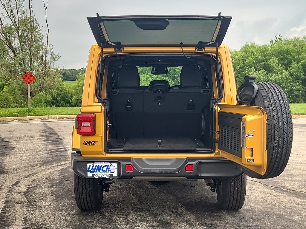 2026 Jeep Wrangler Sahara Goldilocks