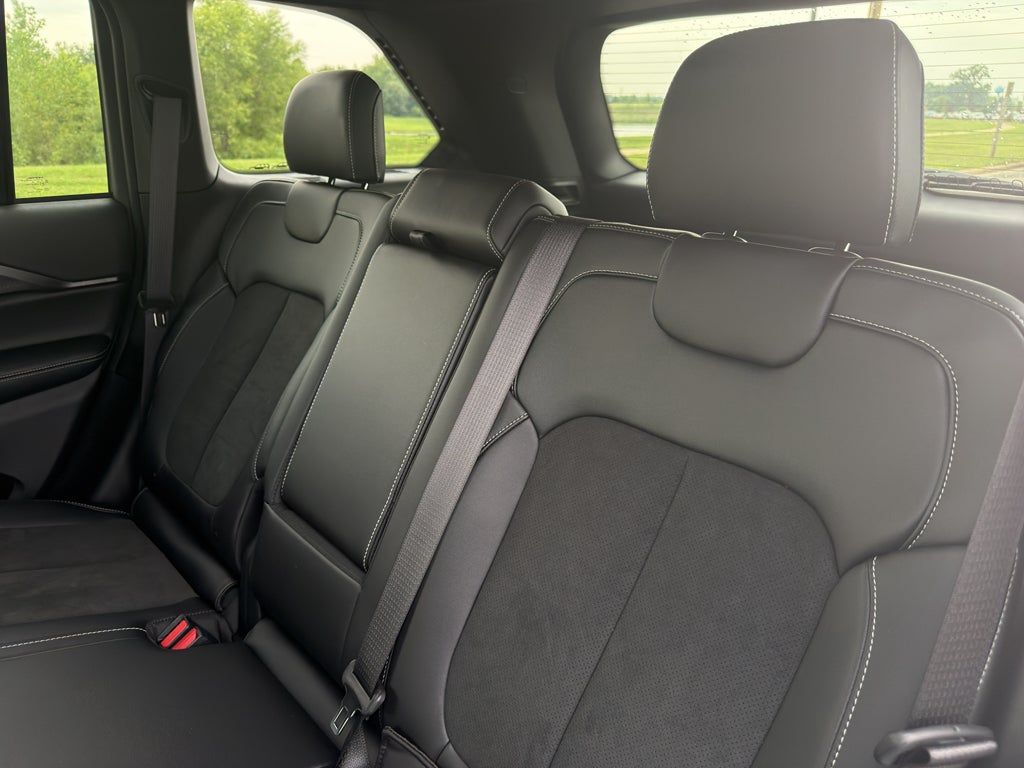 2025 Jeep Grand Cherokee Altitude X Tow Pkg
