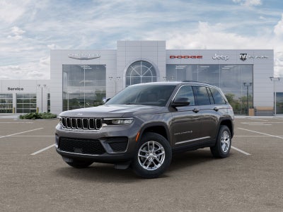 2026 Jeep Grand Cherokee Laredo Thunderdome V6 Power