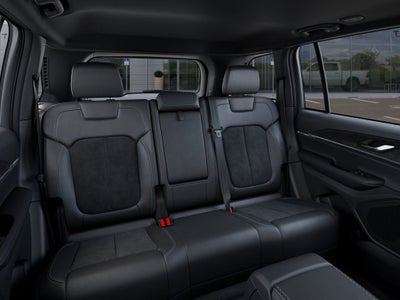 2026 Jeep Grand Cherokee Laredo Altitude Tow Pkg