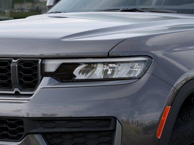 2026 Jeep Grand Cherokee Laredo Altitude Tow Pkg
