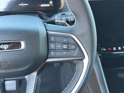 2026 Jeep Grand Cherokee Laredo Altitude Tow Pkg