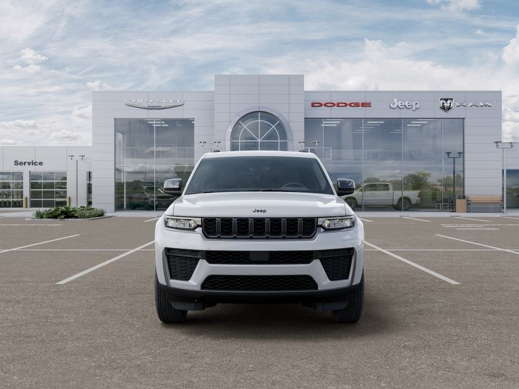 2026 Jeep Grand Cherokee Laredo Altitude Tow Pkg