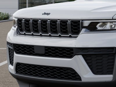 2026 Jeep Grand Cherokee Laredo Altitude Tow Pkg
