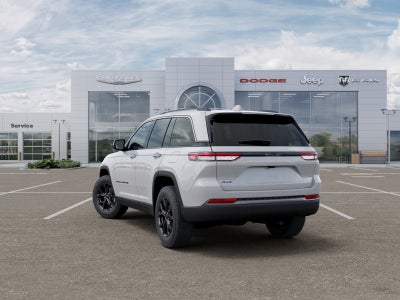 2026 Jeep Grand Cherokee Laredo Altitude Tow Pkg