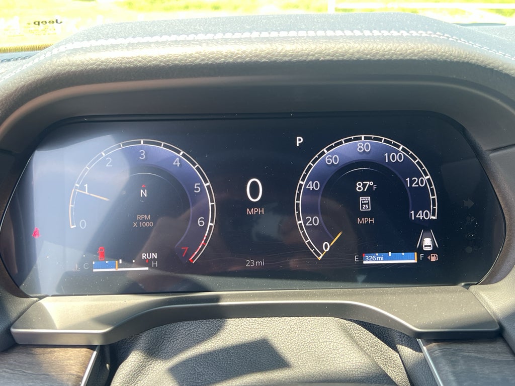2026 Jeep Grand Cherokee Laredo Altitude