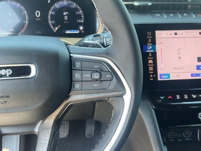 2026 Jeep Grand Cherokee Laredo Altitude