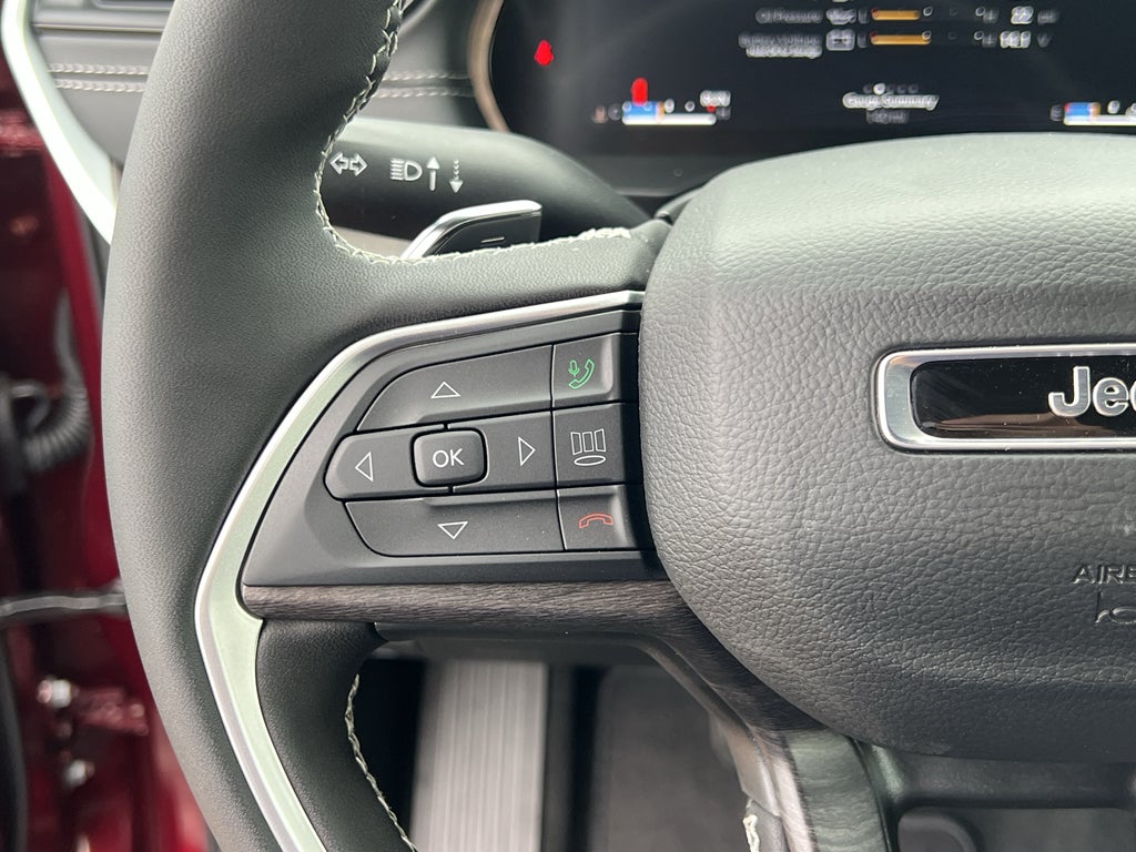 2026 Jeep Grand Cherokee Laredo Altitude
