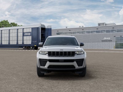 2026 Jeep Grand Cherokee Laredo Altitude