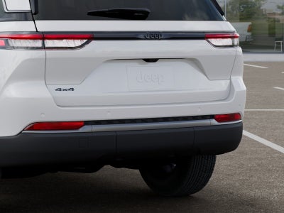 2027 Jeep Grand Cherokee Laredo Altitude