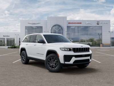 2027 Jeep Grand Cherokee Laredo Altitude