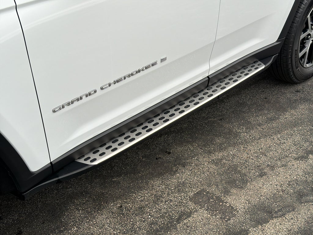 2025 Jeep Grand Cherokee Limited w/Tow & Moonroof