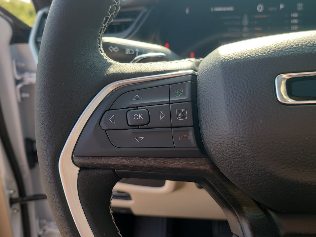 2026 Jeep Grand Cherokee Limited Luxury Tech