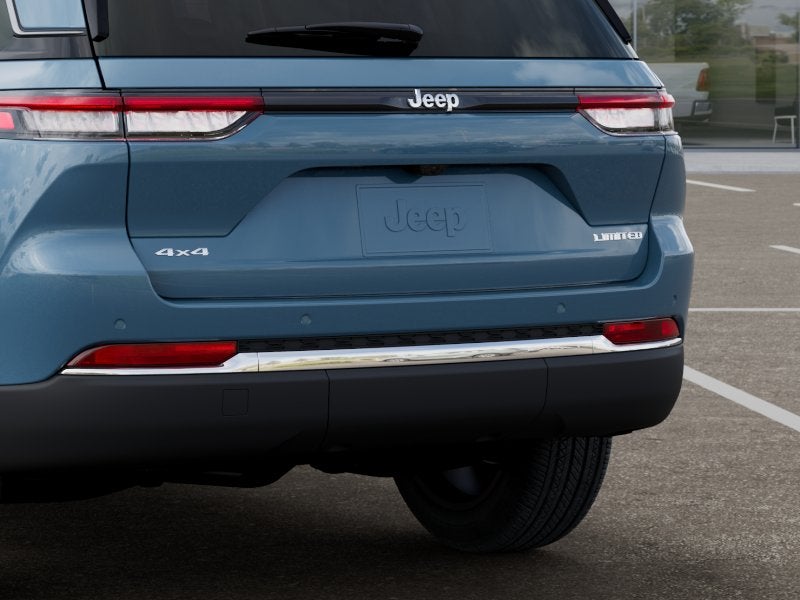 2027 Jeep Grand Cherokee Limited Tech Tow Moon