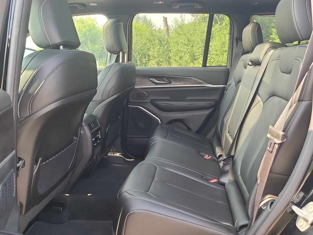 2026 Jeep Grand Cherokee Limited Luxury Tech