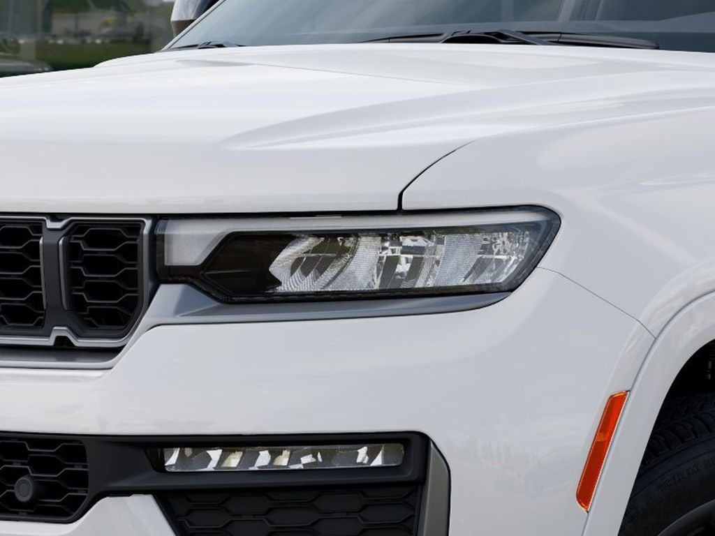 2027 Jeep Grand Cherokee Limited Reserve Tow