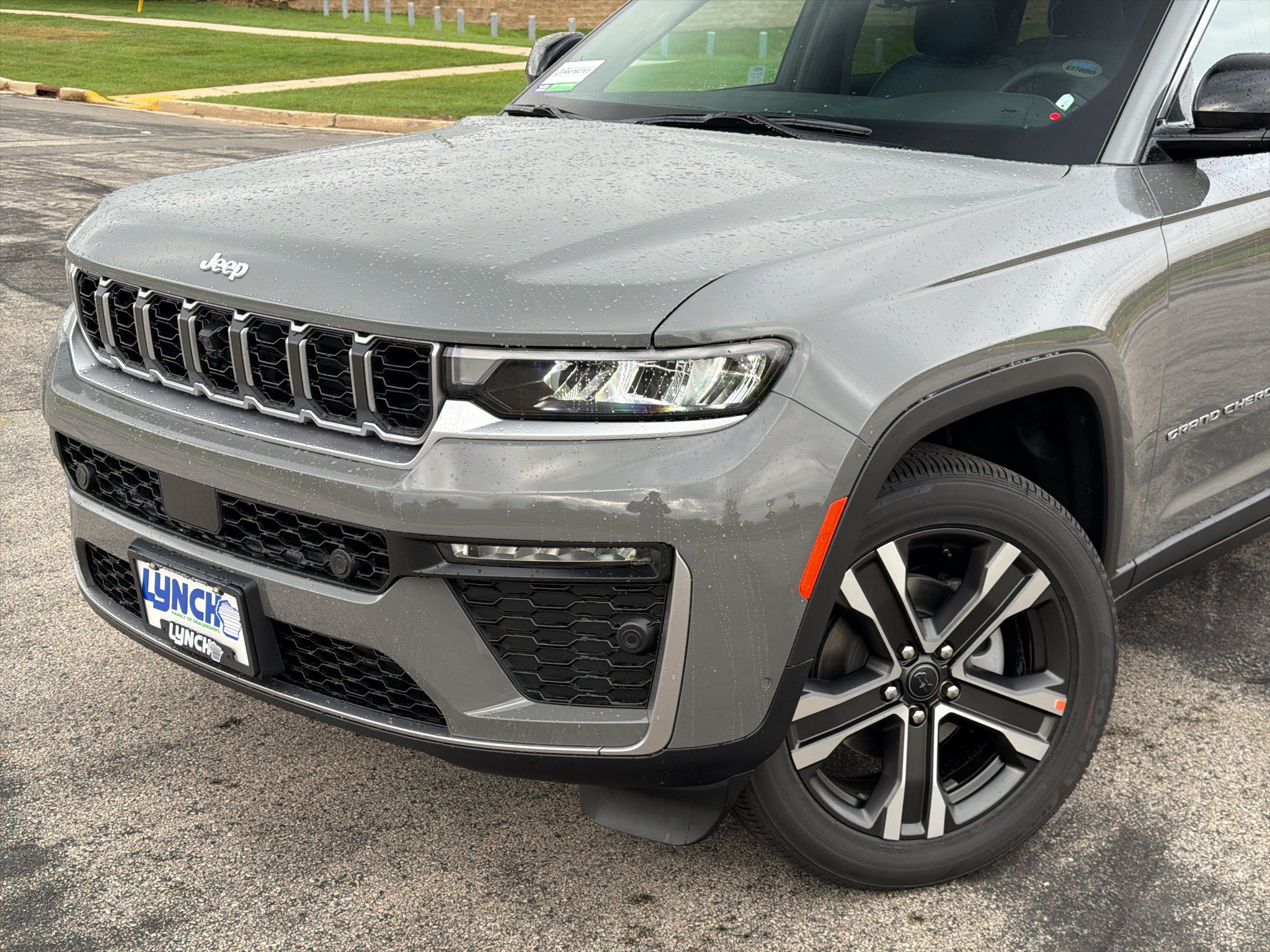 2027 Jeep Grand Cherokee Limited