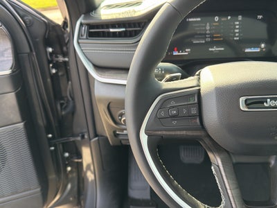 2026 Jeep Grand Cherokee Limited Luxury Tech