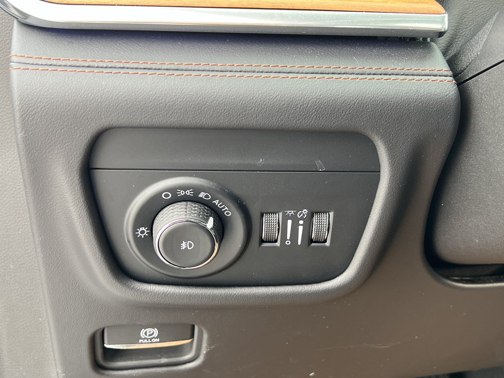 2024 Jeep Grand Cherokee Summit Reserve